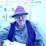 Franklin Machado, aos 83 anos, continua produzindo cordéis em Feira de Santana